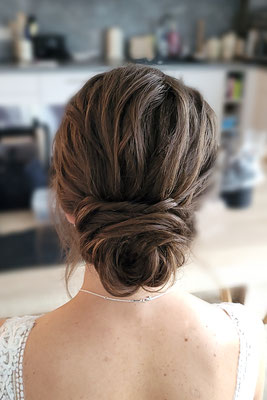 bohofrisur gesteckt dunkle haare