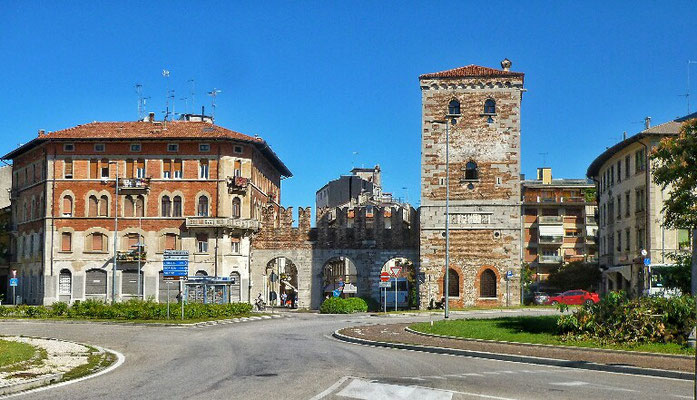 Einfahrt in Udine