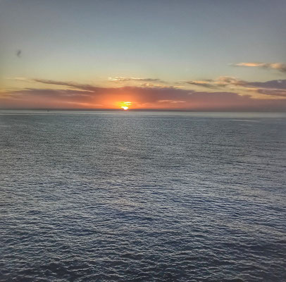 Sonnenaufgang vor unserem Hotel