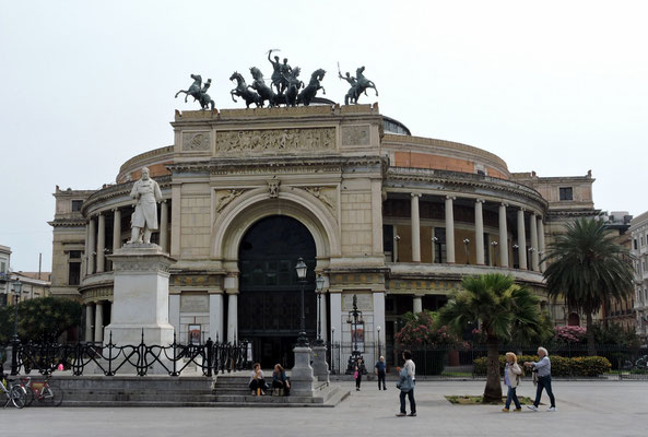 das Opernhaus