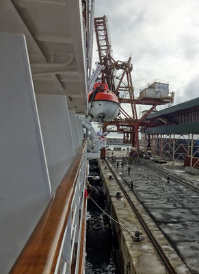 Im Hafen von Tolanaro angekommen