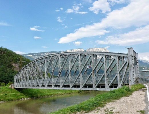 Radbrücke vor Bozen