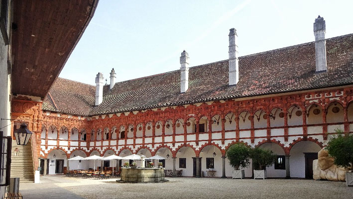 Innenhof der Schallaburg