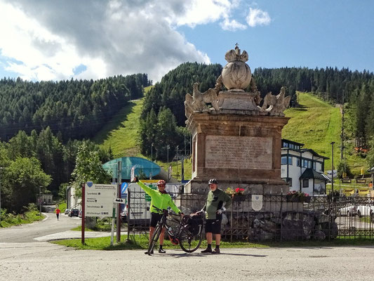 Semmering Denkmal und Hirschenkogel