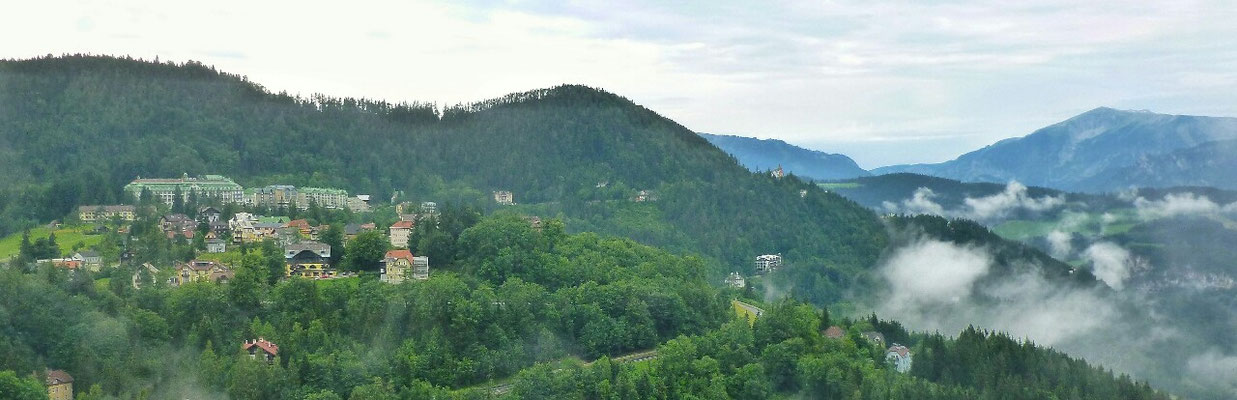 Hotel Panhans und rechts der Schneeberg, höchster in N.Ö.