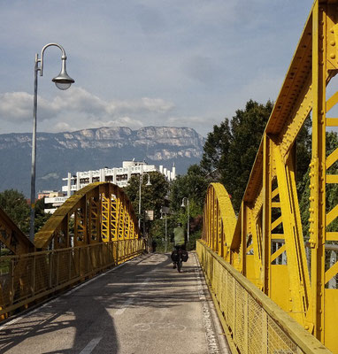 Alte Eisenbahn Brücke