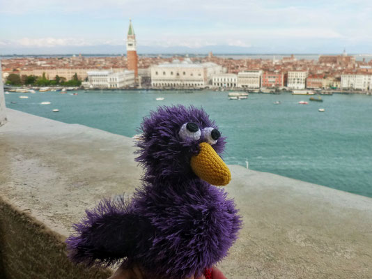 Lilly blickt auf Venedig 