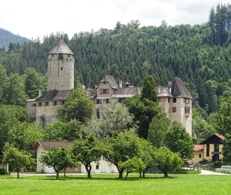 Schloss Matzen nach Brixleg