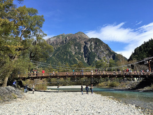 河童橋と明神岳