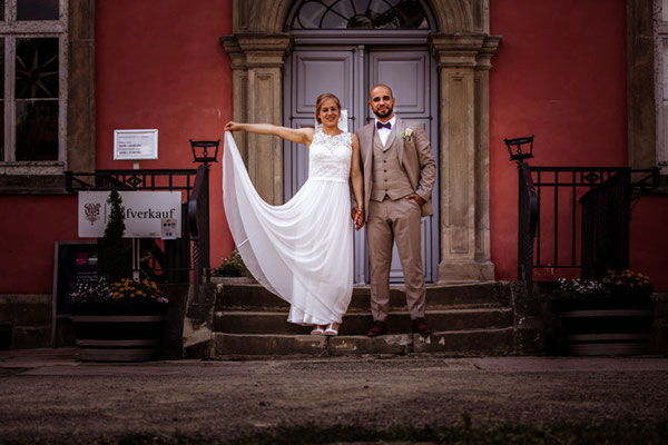 hochzeitsfotograf beim brautpaarshooting