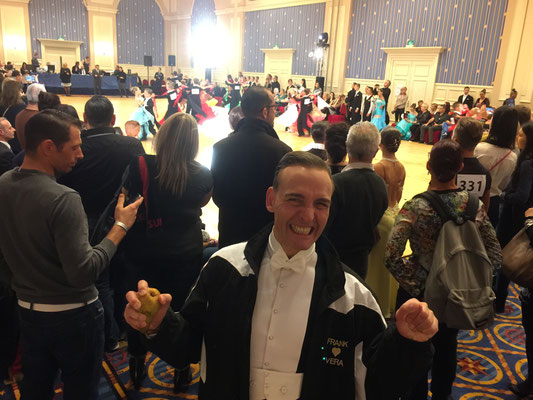 WDC AL Fred Astaire Cup Over 30 Senior Ballroom 4. Dezember 2016 hier: Disney Newport Bay Hotel, Paris