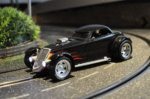 Ford ’34 HotRod Supercharged - 23701