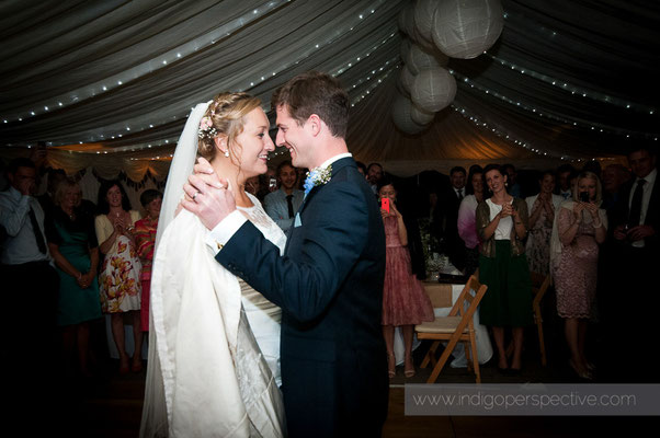 66-woolacombe-barricane-beach-wedding-north-devon-bride-groom-first-dance-waltz