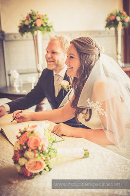 33-woolacombe-bay-hotel-wedding-photography-north-devon-signing-register