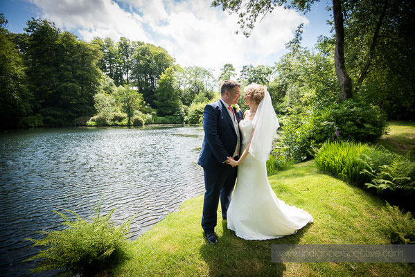 36-woolhanger-manor-wedding-photography-north-devon-bride-groom-lake