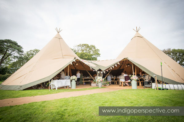 70-tipi-wedding-photography-north-devon-70