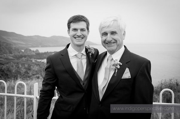 7-woolacombe-barricane-beach-wedding-north-devon-groom-dad