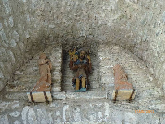 Statue en bois polychrome de saint Christophe