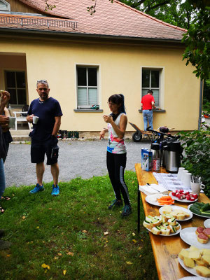 ...fleißige Helferinnen... 