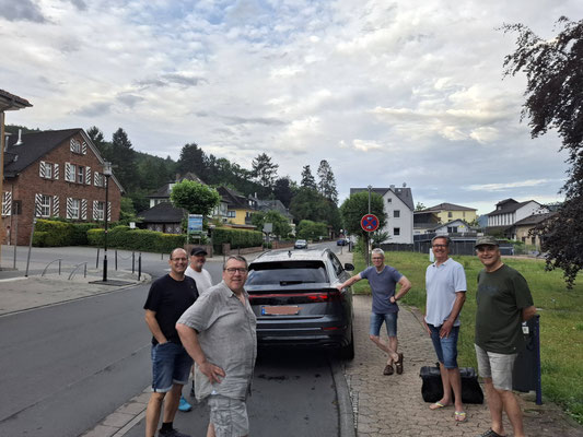 6:35 Uhr => Abfahrt in Bad König
