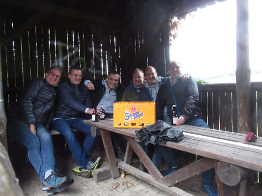 Rast an der frischen Luft bei Dauerregen und Bundesliga!