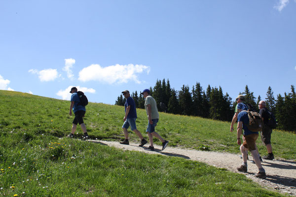 Aufi zu des Berges Gipfel!