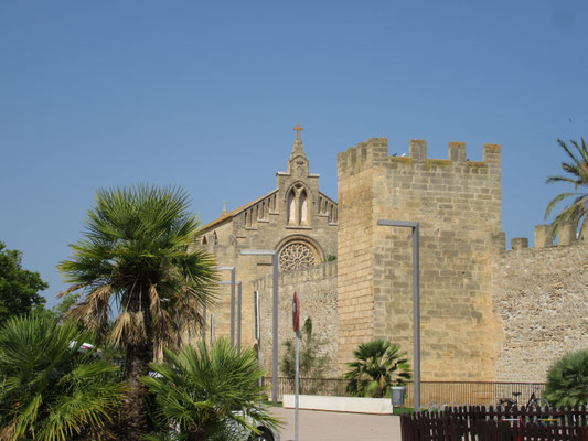 ... Església de Sant Jaume!