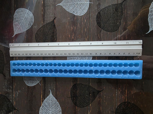 Parel mold lang € 7,50
