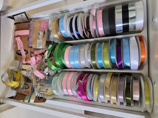 Partij lint 12mm € 20,00 
