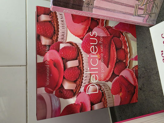 Delicious, Fijnste patisserie van Parijs € 12,50