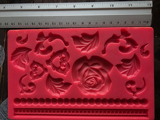 Wilton bloemen € 7,50