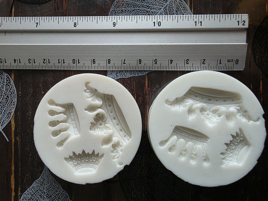  Silkomart kroontjes € 2,50 p/st