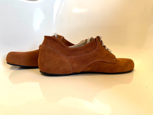 Wildleder Barfußschuhe Farbe Braun aus Deutschland