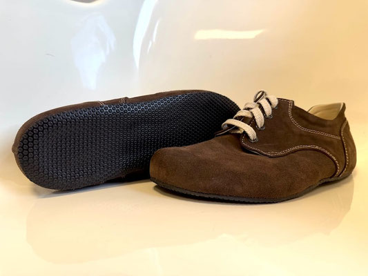Barfußschuhe aus Wildleder in Chocolate handgemacht in Deutschland 