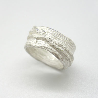 Ring aus massivem Silber