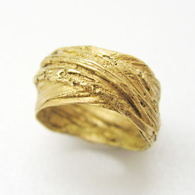 Ring aus massivem 750er Gelbgold