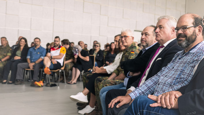 Gesichter des Lebens Fotoausstellung im Ausbildungszentrum des Cyber- und Informationsraum der Bundeswehr