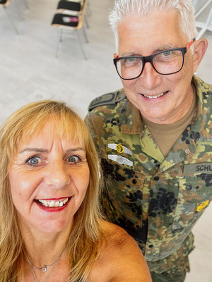 Gesichter des Lebens Fotoausstellung im Ausbildungszentrum des Cyber- und Informationsraum der Bundeswehr
