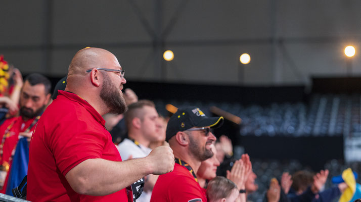 Das Mixteam beim Sitzvolleyball bei den Invictus Games 2022