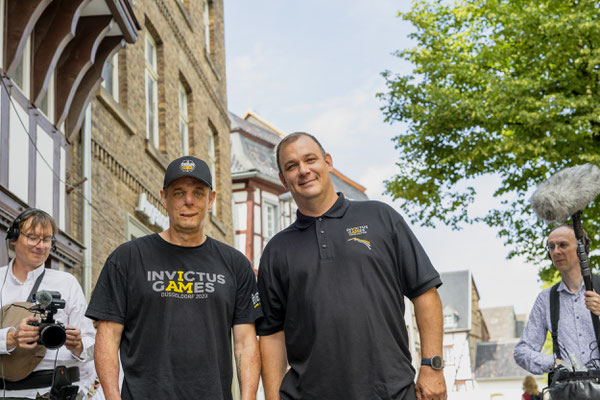 Dennis und Armin vom Team Invictus Games beim WDR Dreh 