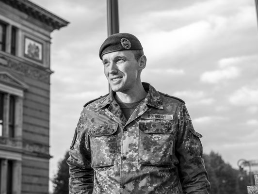 Soldat Marcel Bohnert beim Fotoshooting "Gesichter des Lebens"