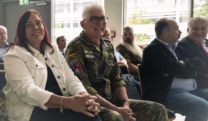 Gesichter des Lebens Fotoausstellung im Ausbildungszentrum des Cyber- und Informationsraum der Bundeswehr