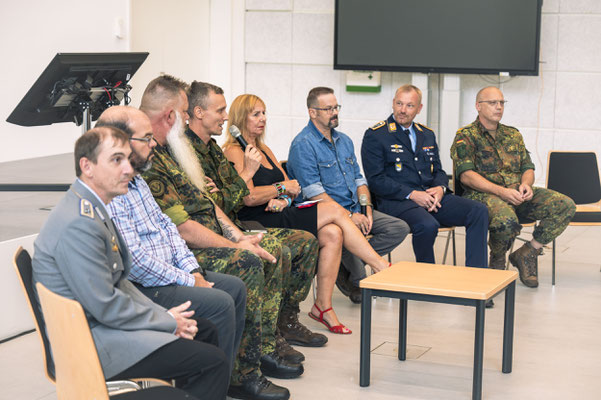 Gesichter des Lebens Fotoausstellung im Ausbildungszentrum des Cyber- und Informationsraum der Bundeswehr