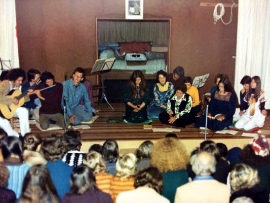 1975 ; Queensland Anniversary - Sam on guitar on the far left