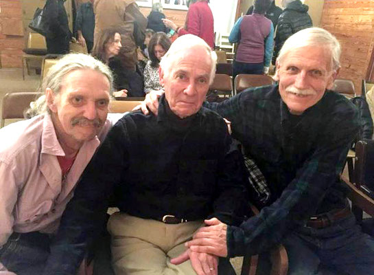 Tom with Theus Malmberg(L) & Bill Cliff (R) at the Meeting Place, Myrtle Beach Center.