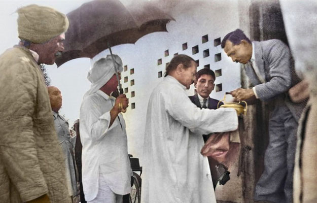 1950 : Meher Baba and his men at Keki Nalavala home, during the New Life. Image coloured by Jim Kirkpatrick.