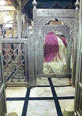 Perfect Master Moinuddin Chishti's tomb - Ajmer Sharif Dargah - interior tomb door, opened