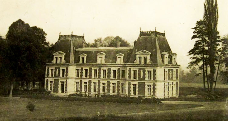 1936 - Ganna Walska's home - Château du Lieutel (Galluis), near Paris, France.
