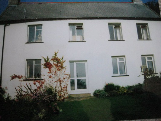 The front of the original house -1995. Photo taken by Eric Tepperman.