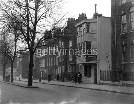 1932